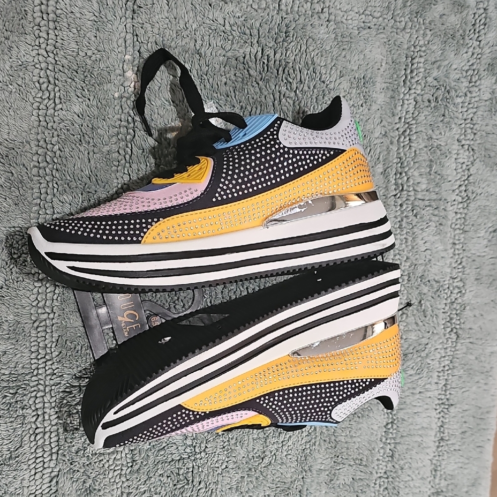 Colorful Sneakers - Picture 4 of 4